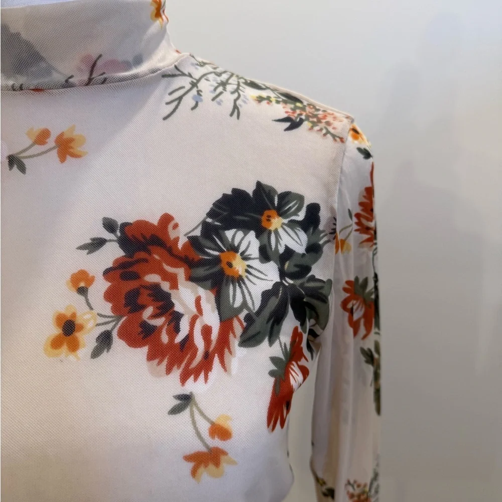 Lee Cooper Fairy Grunge Mesh Mockneck Floral Top size Medium Y2K Bohemian Sheer - Picture 6 of 11